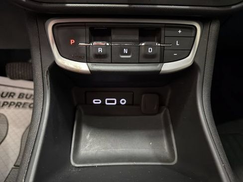 Certified 2023 GMC Terrain SLE w/ Driver Convenience Package FWD image 20