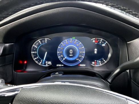Used 2016 Cadillac Escalade Premium AWD/4WD image 13