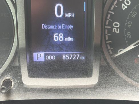 Used 2020 Toyota Tacoma TRD Off-Road image 24