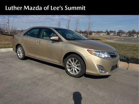 Used 2012 Toyota Camry XLE w/ Leather Pkg image 1