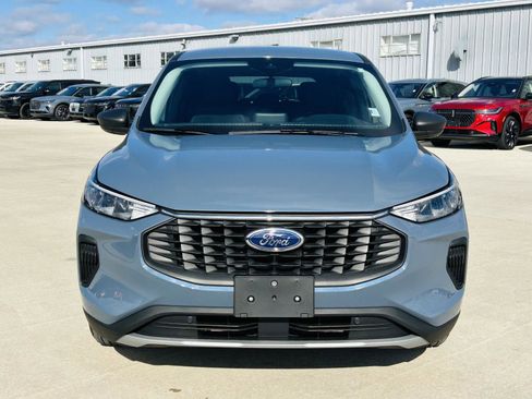 Used 2024 Ford Escape Active w/ Cold Weather Package image 32