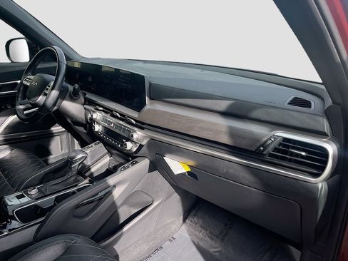 Used 2023 Kia Telluride EX X-Line image 31