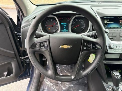 Used 2016 Chevrolet Equinox LS FWD image 3