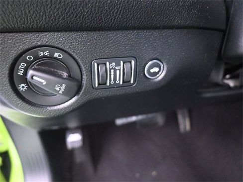 Used 2019 Dodge Challenger SXT w/ Blacktop Package image 21