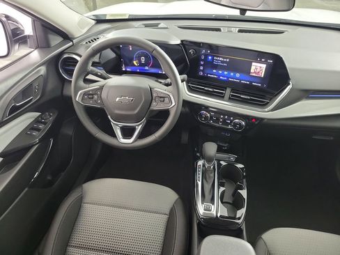 New 2026 Chevrolet Trax LT w/ Midnight Edition image 15
