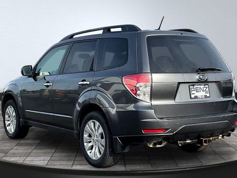Used 2011 Subaru Forester 2.5X Premium w/ All-Weather Pkg AWD/4WD image 4