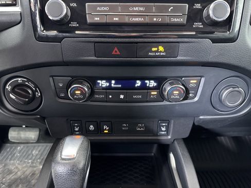 Used 2022 Nissan Frontier SV image 20