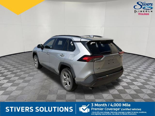 Used 2022 Toyota RAV4 XLE AWD/4WD image 9