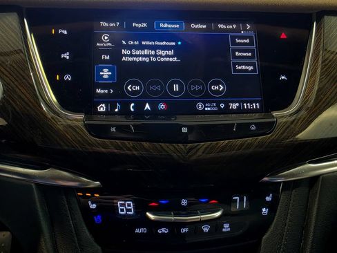 Used 2021 Cadillac XT6 Premium Luxury w/ Platinum Package AWD/4WD image 40