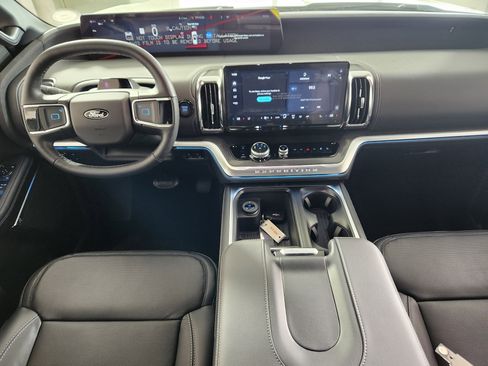 New 2026 Ford Expedition Max Platinum w/ Stealth Appearance Package image 16