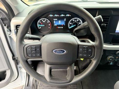 Used 2024 Ford F250 XL w/ STX Appearance Package AWD/4WD image 2