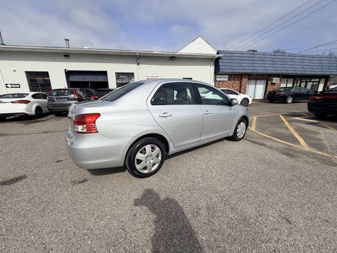 Used 2009 Toyota Yaris Sedan FWD image 8
