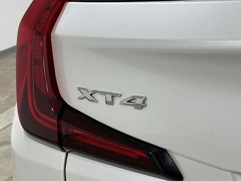 Used 2019 Cadillac XT4 Luxury w/ Cold Weather Package AWD/4WD image 25