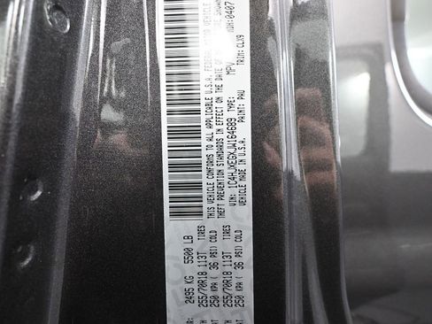 Used 2018 Jeep Wrangler Unlimited Sahara image 49