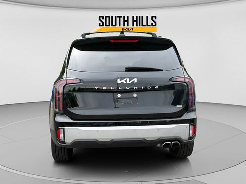 Certified 2024 Kia Telluride EX w/ EX Captain's Chair Package AWD/4WD image 4
