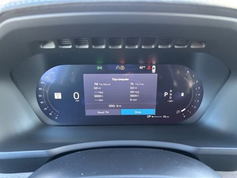 New 2026 Volvo XC90 B6 Plus w/ Protection Package Premier image 16