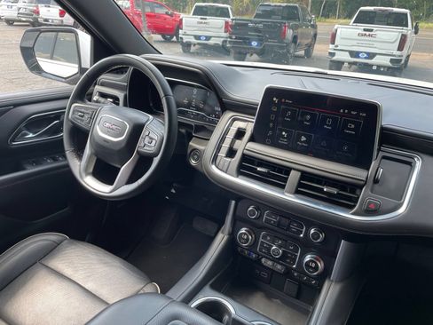 Used 2024 GMC Yukon SLT AWD/4WD image 26