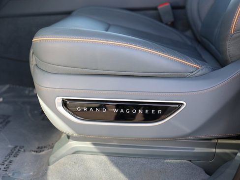 Used 2023 Jeep Grand Wagoneer Series II image 24