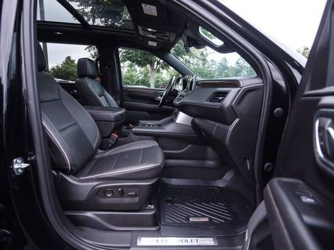 Used 2023 Chevrolet Suburban Premier AWD/4WD image 64