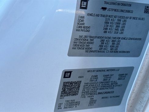 Used 2021 GMC Sierra 1500 AT4 w/ Off-Road Performance Package image 36