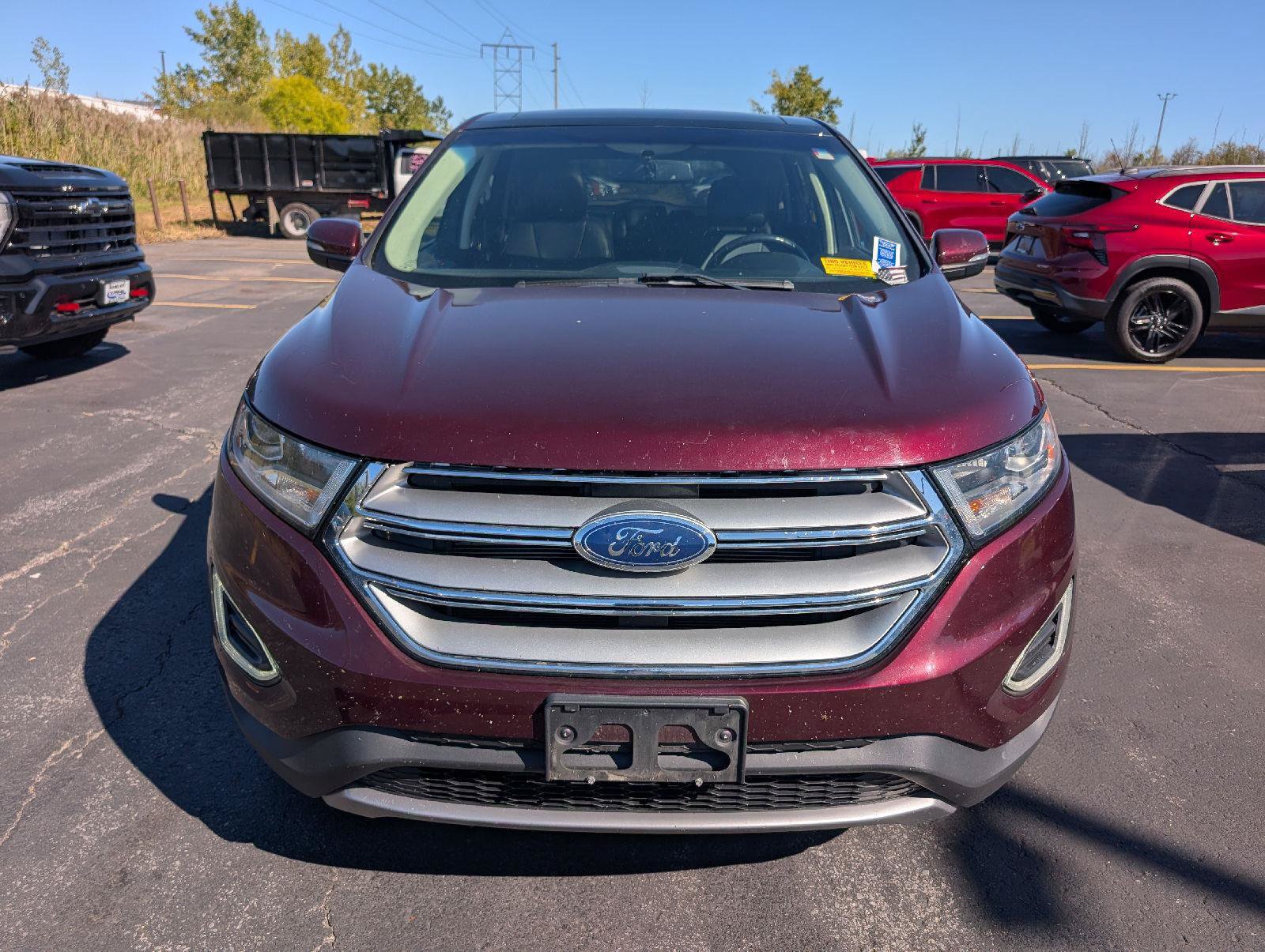 Used 2017 Ford Edge Titanium w/ Equipment Group 301A AWD/4WD image 2
