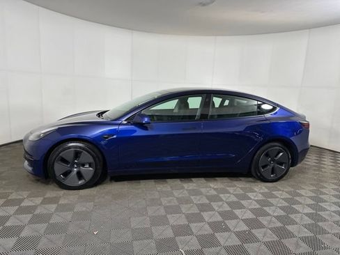 Used 2023 Tesla Model 3 Standard Range image 6