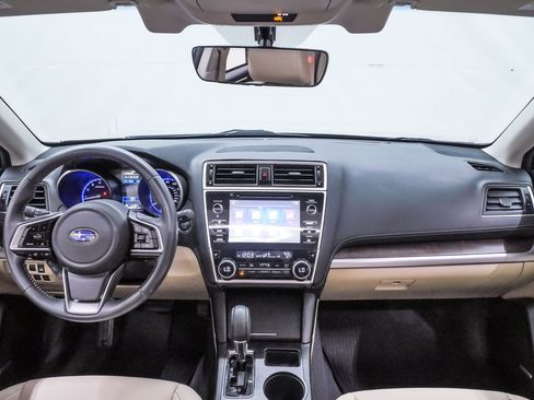 Used 2018 Subaru Outback 3.6R Limited image 16