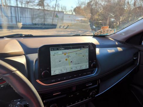 Used 2023 Nissan Rogue Platinum w/ Platinum Premium Package image 24