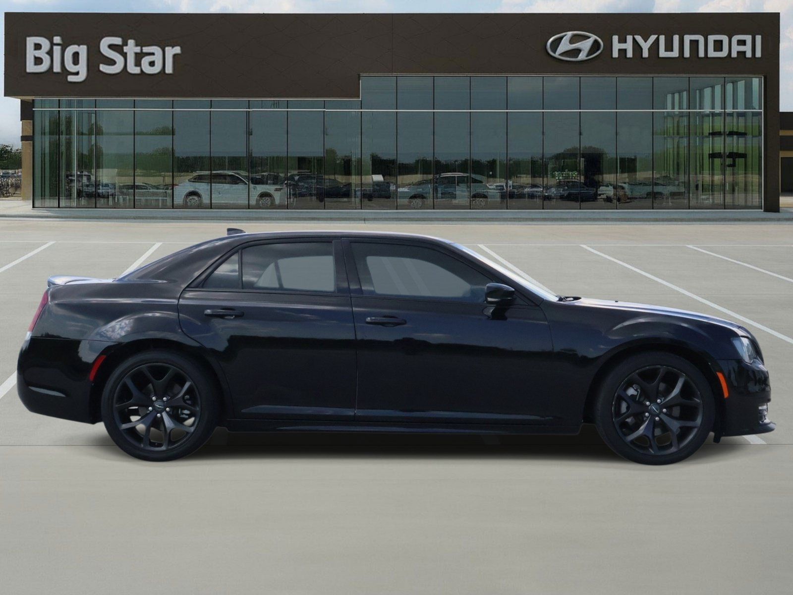 Used 2021 Chrysler 300 S w/ S Model Appearance Package RWD image 5