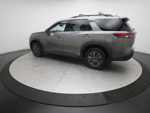 Certified 2023 Nissan Pathfinder SV w/ SV Premium Package image 34