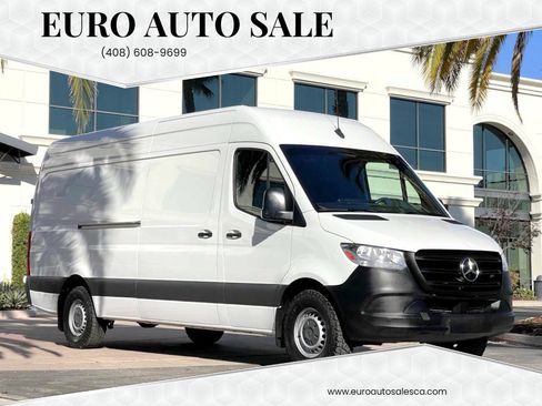 Used 2023 Mercedes-Benz Sprinter 2500 image 1
