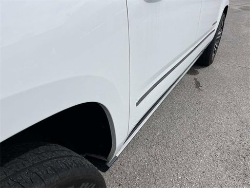 Used 2018 GMC Yukon XL Denali w/ Denali Ultimate Package image 27