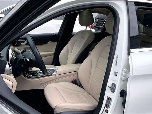Used 2019 Mercedes-Benz C 300 Sedan image 9