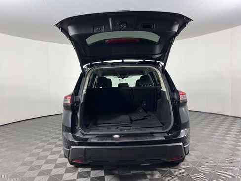 Used 2025 Nissan Rogue SV FWD image 47