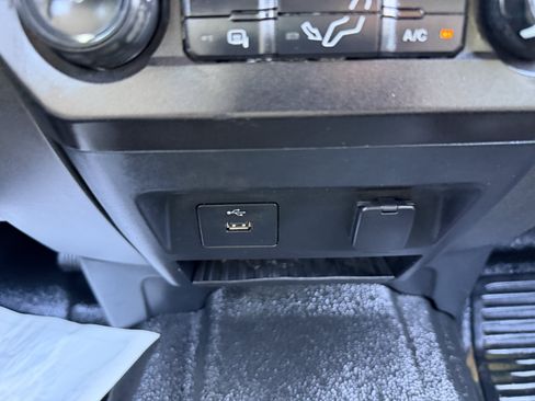 Used 2020 Ford F250 XL w/ Power Equipment Group RWD image 32