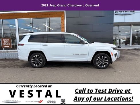 Used 2021 Jeep Grand Cherokee L Overland w/ Advanced Protech Group III image 2