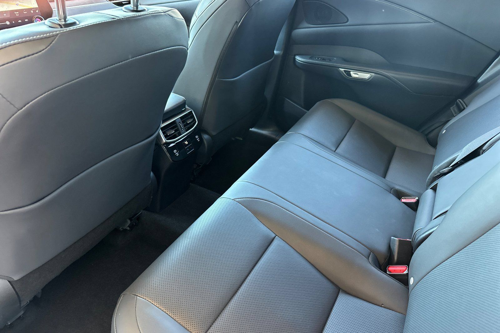 Used 2024 Lexus RX 350 Premium w/ Cold Area Package FWD image 14