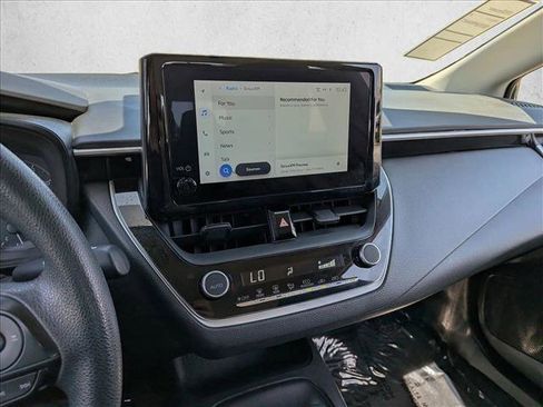Used 2023 Toyota Corolla LE FWD image 19