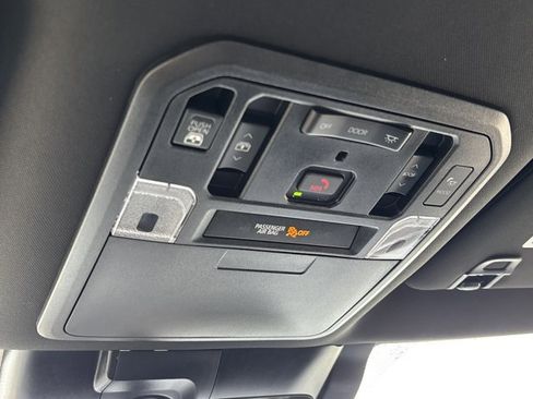 Used 2025 Toyota Tundra Platinum image 45