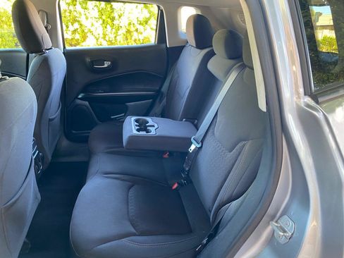 Used 2018 Jeep Compass Sport FWD image 35
