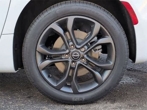 New 2026 Chrysler Pacifica Select image 14