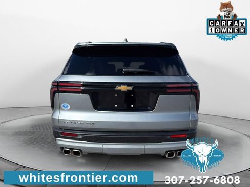 Used 2026 Chevrolet Traverse LT AWD/4WD image 7