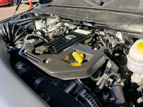 Used 2025 RAM 3500 Big Horn image 27