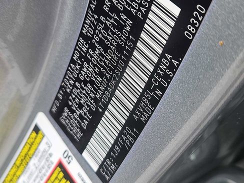 Used 2025 Toyota Camry LE w/ Convenience Package image 15