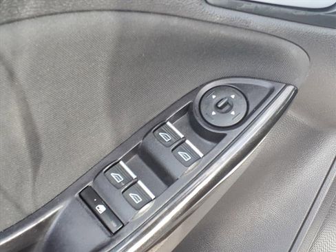 Used 2015 Ford Focus Titanium w/ Titanium Technology Package image 20