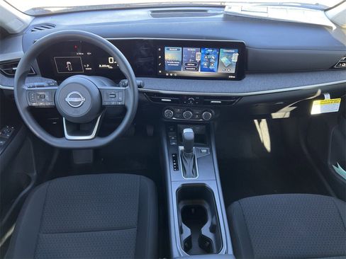 New 2026 Nissan Kicks S image 8