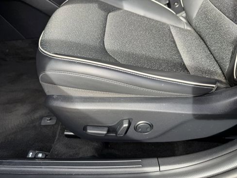 Used 2025 Kia K4 GT-Line image 32