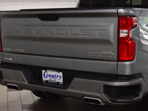 Used 2025 Chevrolet Silverado 1500 High Country AWD/4WD image 23