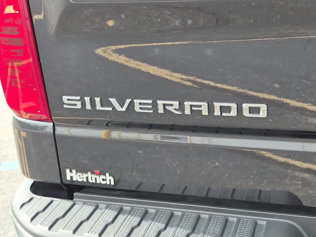 Used 2024 Chevrolet Silverado 1500 LT AWD/4WD image 22