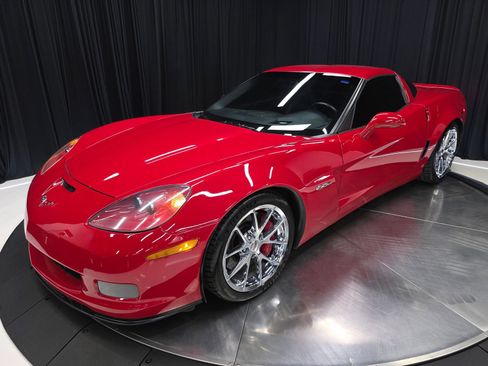 Used 2009 Chevrolet Corvette Z06 w/ Preferred Equipment Group RWD image 45